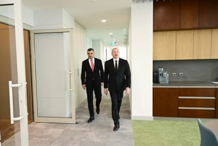 Prezident İlham Əliyev Mərkəzi Bankın yeni inzibati binasının açılışında iştirak edib