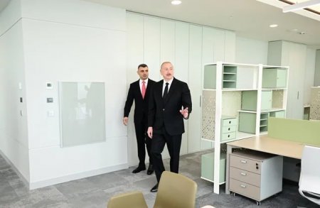 Prezident İlham Əliyev Mərkəzi Bankın yeni inzibati binasının açılışında iştirak edib