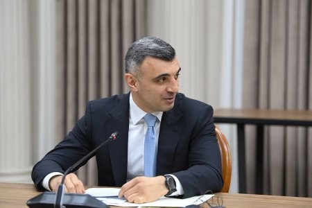 Əli Əsədov TDT-yə üzv ölkələrin Mərkəzi Banklar Şurasının iştirakçıları ilə görüşüb