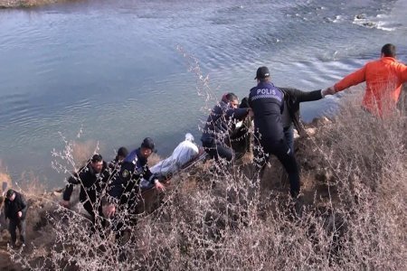 Ağdaşda 63 yaşlı kişinin meyiti su kanalında tapılıb Ağdaşda 63 yaşlı kişinin meyiti su kanalında tapılıb