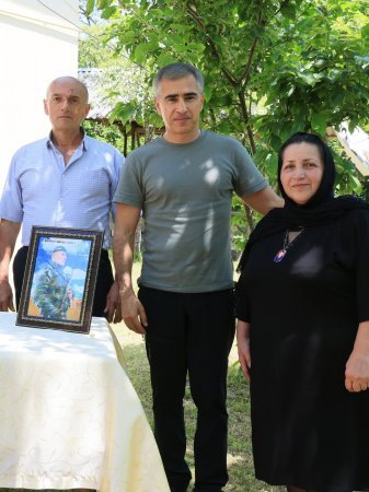 Anar Ələkbərov şəhid Nail İbrahimlinin ailəsini ziyarət edib Anar Ələkbərov şəhid Nail İbrahimlinin ailəsini ziyarət edib