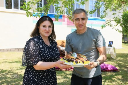 Anar Ələkbərov şəhid Nail İbrahimlinin ailəsini ziyarət edib Anar Ələkbərov şəhid Nail İbrahimlinin ailəsini ziyarət edib
