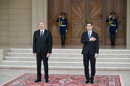 Türkmənistan Prezidenti Sərdar Berdiməhəmmədov Azərbaycanda rəsmi qarşılanıb Türkmənistan Prezidenti Sərdar Berdiməhəmmədov Azərbaycanda rəsmi qarşılanıb
