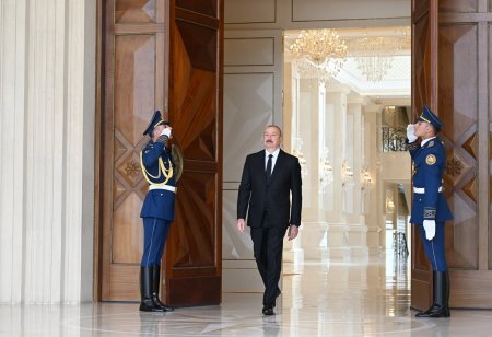 Türkmənistan Prezidenti Sərdar Berdiməhəmmədov Azərbaycanda rəsmi qarşılanıb Türkmənistan Prezidenti Sərdar Berdiməhəmmədov Azərbaycanda rəsmi qarşılanıb