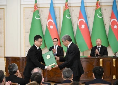 Azərbaycan və Türkmənistan arasında bir sıra mühüm sənədlər imzalanıb