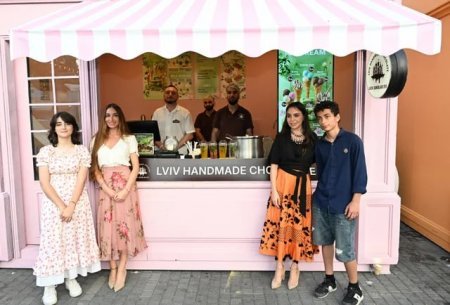 Leyla Əliyeva və Arzu Əliyeva “CandyFest” yay festivalını ziyarət ediblər