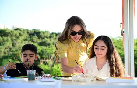 Leyla Əliyevanın təşəbbüsü ilə müəllimlərə həsr olunan Xeyirxahlıq Festivalı keçirilib