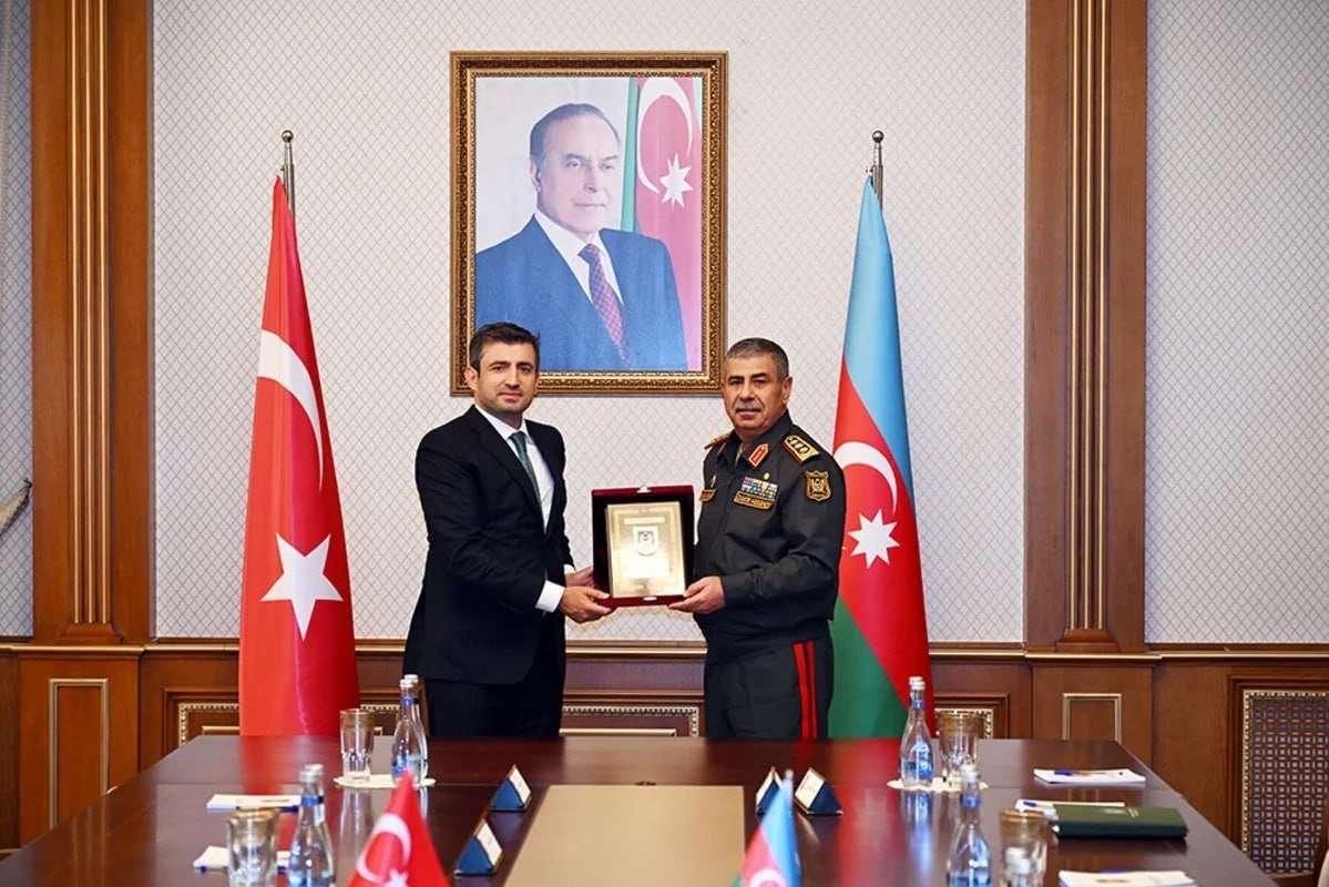 Zakir Həsənov Selçuk Bayraktarı qəbul edib – hərbi-texniki əməkdaşlıq müzakirə olunub