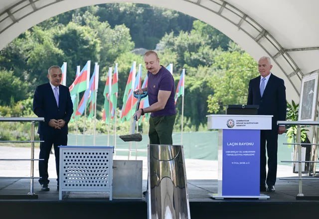 Prezident İlham Əliyev Laçında "Həkəriçay" su anbarının təməlini qoydu