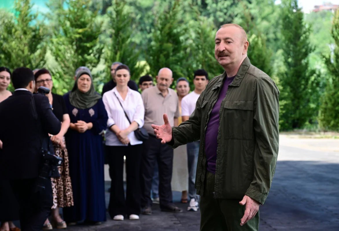 Prezident İlham Əliyev: "Son 80 ildə heç bir xalq buna oxşar qələbə qazanmayıb" Prezident İlham Əliyev: "Son 80 ildə heç bir xalq buna oxşar qələbə qazanmayıb"