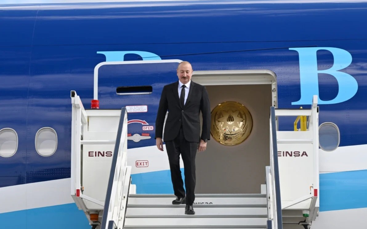 Prezident İlham Əliyev Almaniyaya rəsmi səfərə yola düşüb Prezident İlham Əliyev Almaniyaya rəsmi səfərə yola düşüb