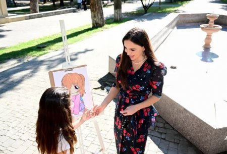 Leyla Əliyeva Şəkidə Məhəmməd Füzuli adına parkda aparılacaq bərpa işləri ilə tanış olub Leyla Əliyeva Şəkidə Məhəmməd Füzuli adına parkda aparılacaq bərpa işləri ilə tanış olub