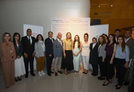 Azərbaycan Milli Xalça Muzeyində “Divanü lüğat-it-türk” sərgisi açılıb Azərbaycan Milli Xalça Muzeyində “Divanü lüğat-it-türk” sərgisi açılıb