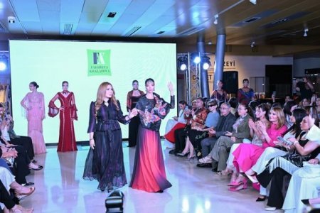 Azərbaycan Milli Xalça Muzeyində “Zamanın naxışları” adlı möhtəşəm moda nümayişi keçirilib