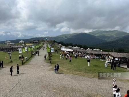 Göygöldə V Milli Yaylaq Festivalına start verildi Göygöldə V Milli Yaylaq Festivalına start verildi