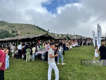 Göygöldə V Milli Yaylaq Festivalına start verildi Göygöldə V Milli Yaylaq Festivalına start verildi