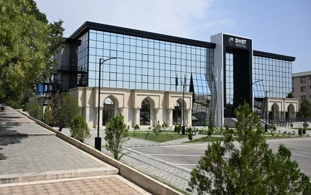 İlham Əliyev və Mehriban Əliyeva Naxçıvan Regional DOST Mərkəzinin açılışında iştirak ediblər İlham Əliyev və Mehriban Əliyeva Naxçıvan Regional DOST Mərkəzinin açılışında iştirak ediblər