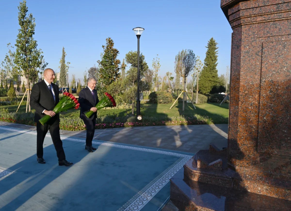 İlham Əliyev və Şavkat Mirziyoyev Daşkənddə Nizami Gəncəvi adına Milli Pedaqoji Universitetin açılışında iştirak ediblər