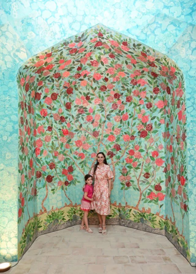 Leyla Əliyeva Buxara Müasir İncəsənət Biennalesinin əsərləri ilə tanış olub Leyla Əliyeva Buxara Müasir İncəsənət Biennalesinin əsərləri ilə tanış olub