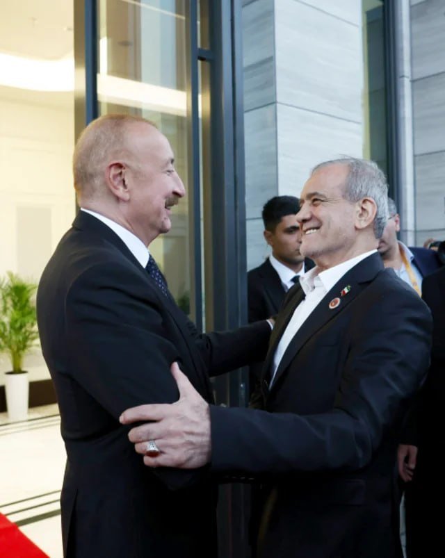 İlham Əliyev Məsud Pezeşkianla görüşdü – ƏMƏKDAŞLIQ MÜZAKİRƏ EDİLDİ İlham Əliyev Məsud Pezeşkianla görüşdü – ƏMƏKDAŞLIQ MÜZAKİRƏ EDİLDİ