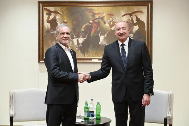 İlham Əliyev Məsud Pezeşkianla görüşdü – ƏMƏKDAŞLIQ MÜZAKİRƏ EDİLDİ İlham Əliyev Məsud Pezeşkianla görüşdü – ƏMƏKDAŞLIQ MÜZAKİRƏ EDİLDİ