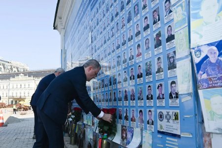 Ceyhun Bayramov Kiyevdə Andrey Sibiqa ilə görüşüb Ceyhun Bayramov Kiyevdə Andrey Sibiqa ilə görüşüb