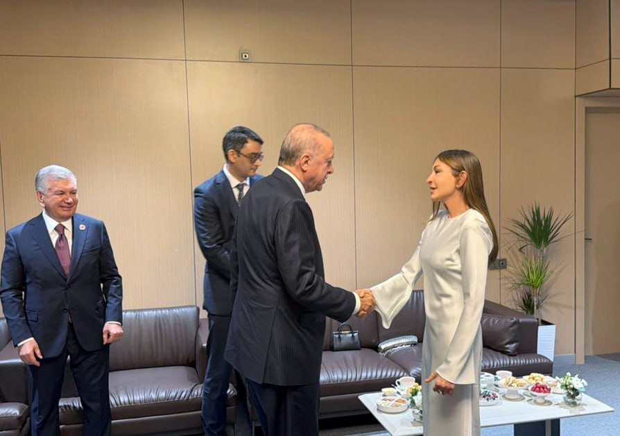 İlham Əliyev və Mehriban Əliyeva 6-cı Dünya Köçəri Oyunlarının açılış mərasimində iştirak ediblər İlham Əliyev və Mehriban Əliyeva 6-cı Dünya Köçəri Oyunlarının açılış mərasimində iştirak ediblər