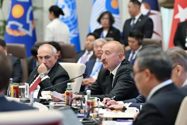 Prezident İlham Əliyev “ŞƏT plyus” formatında keçirilən görüşdə çıxış edib Prezident İlham Əliyev “ŞƏT plyus” formatında keçirilən görüşdə çıxış edib