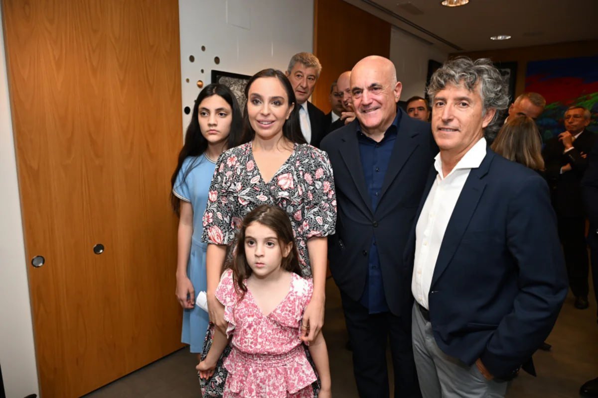 Leyla Əliyevanın ideya müəllifi olduğu “Ana təbiət” sərgisi Madriddə açıldı Leyla Əliyevanın ideya müəllifi olduğu “Ana təbiət” sərgisi Madriddə açıldı