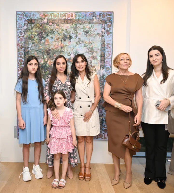 Leyla Əliyevanın ideya müəllifi olduğu “Ana təbiət” sərgisi Madriddə açıldı Leyla Əliyevanın ideya müəllifi olduğu “Ana təbiət” sərgisi Madriddə açıldı