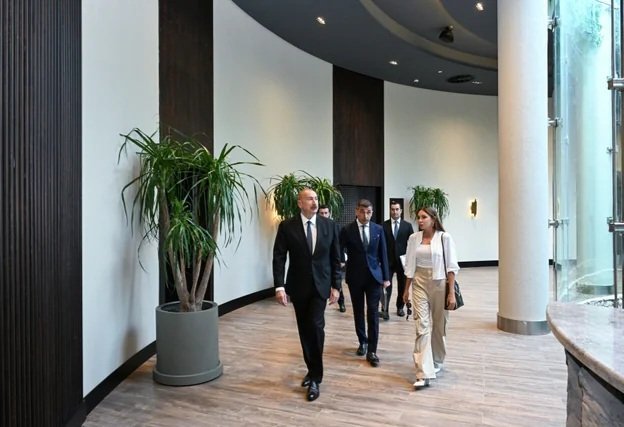 İlham Əliyev və Mehriban Əliyeva Şamaxıda yeni hotel kompleksinin açılışında iştirak ediblər