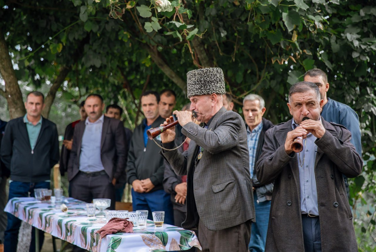 Anar Ələkbərov Milli Qəhrəman Pəncəli Teymurovun ailəsini ziyarət edib Anar Ələkbərov Milli Qəhrəman Pəncəli Teymurovun ailəsini ziyarət edib