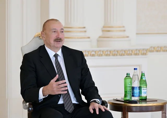 İlham Əliyev İsveçin Azərbaycana yeni təyin olunmuş səfirini qəbul edib İlham Əliyev İsveçin Azərbaycana yeni təyin olunmuş səfirini qəbul edib