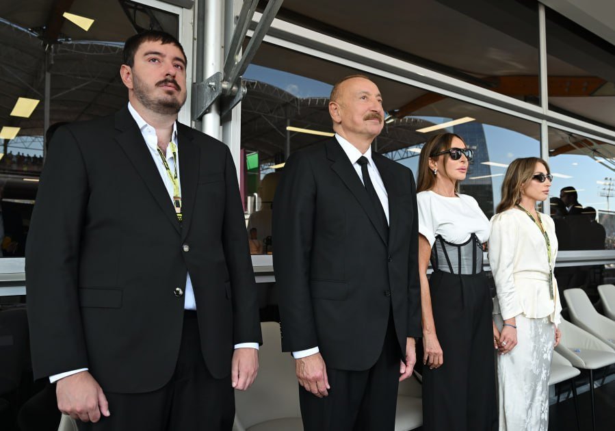 Bakıda Formula 1 Azərbaycan Qran-Prisinin əsas yarışı keçirilib