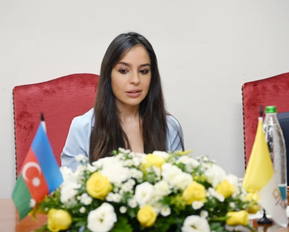 Leyla Əliyeva Müqəddəs Arxeologiya üzrə Pontifik Komissiyasının katibi ilə görüşüb