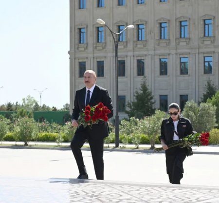 İlham Əliyev və Mehriban Əliyeva Hərbi Dəniz Qüvvələrində olublar