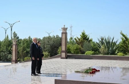 İlham Əliyev və Mehriban Əliyeva Hərbi Dəniz Qüvvələrində olublar