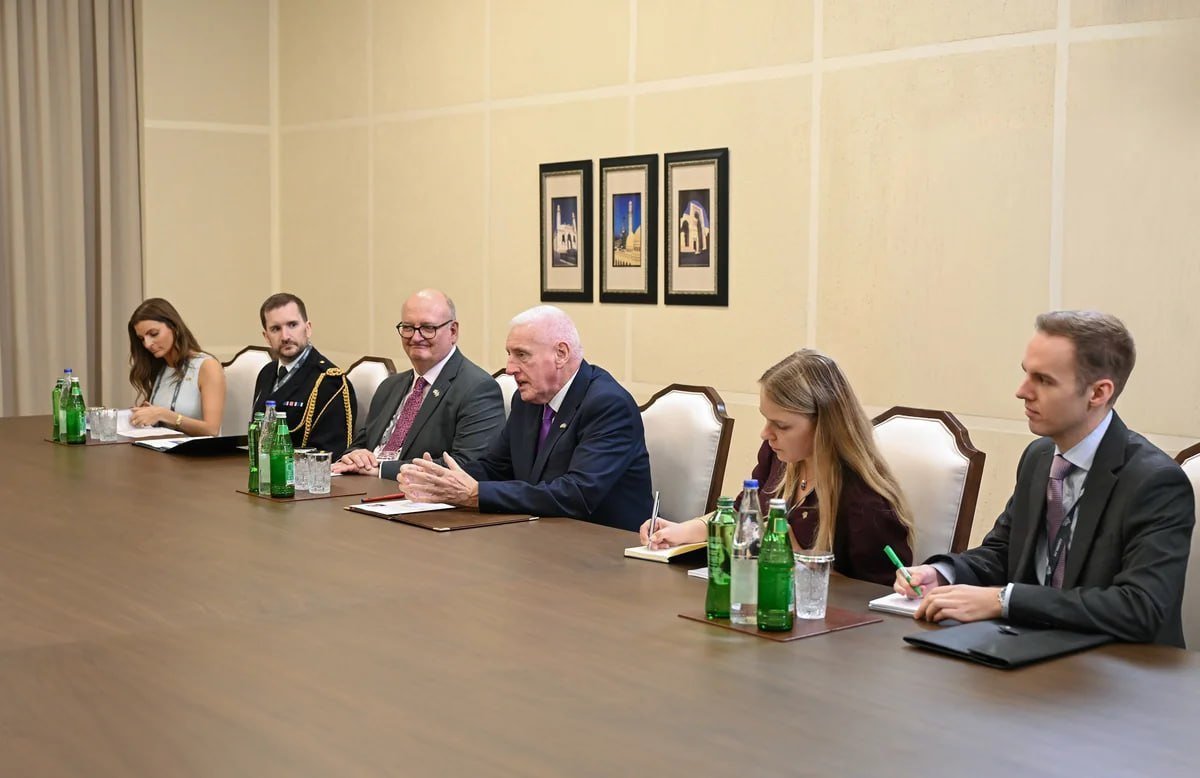   İlham Əliyev Böyük Britaniyanın müdafiə üzrə dövlət nazirini qəbul edib