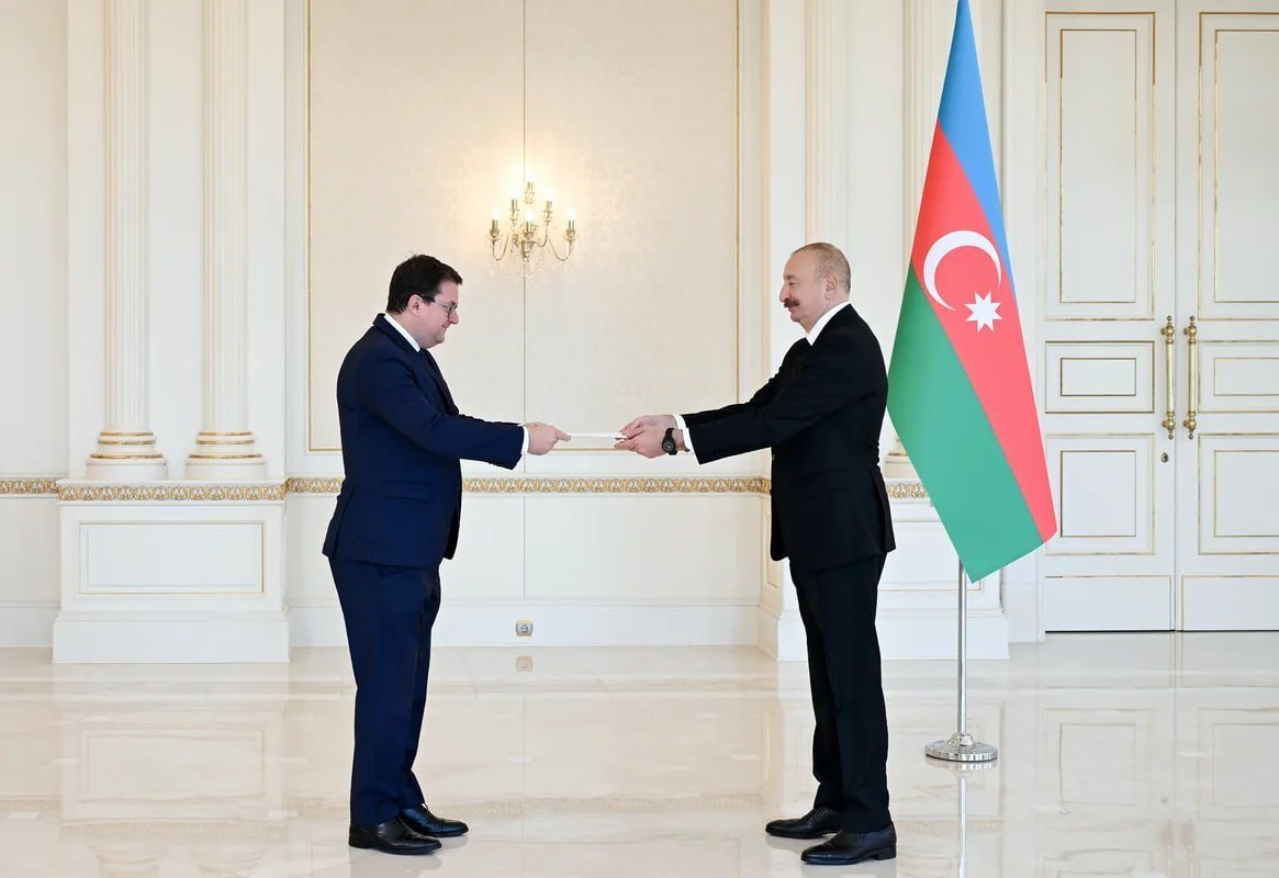 İlham Əliyev Avstriyanın yeni səfirini qəbul edib İlham Əliyev Avstriyanın yeni səfirini qəbul edib