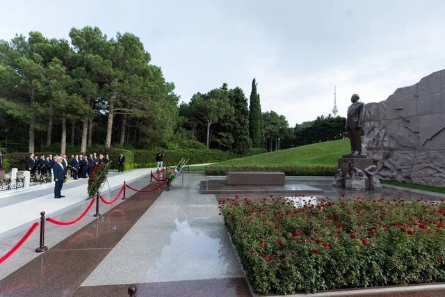 İranın daxili işlər naziri Azərbaycana səfər edib – Vilayət Eyvazovla görüş keçirilib