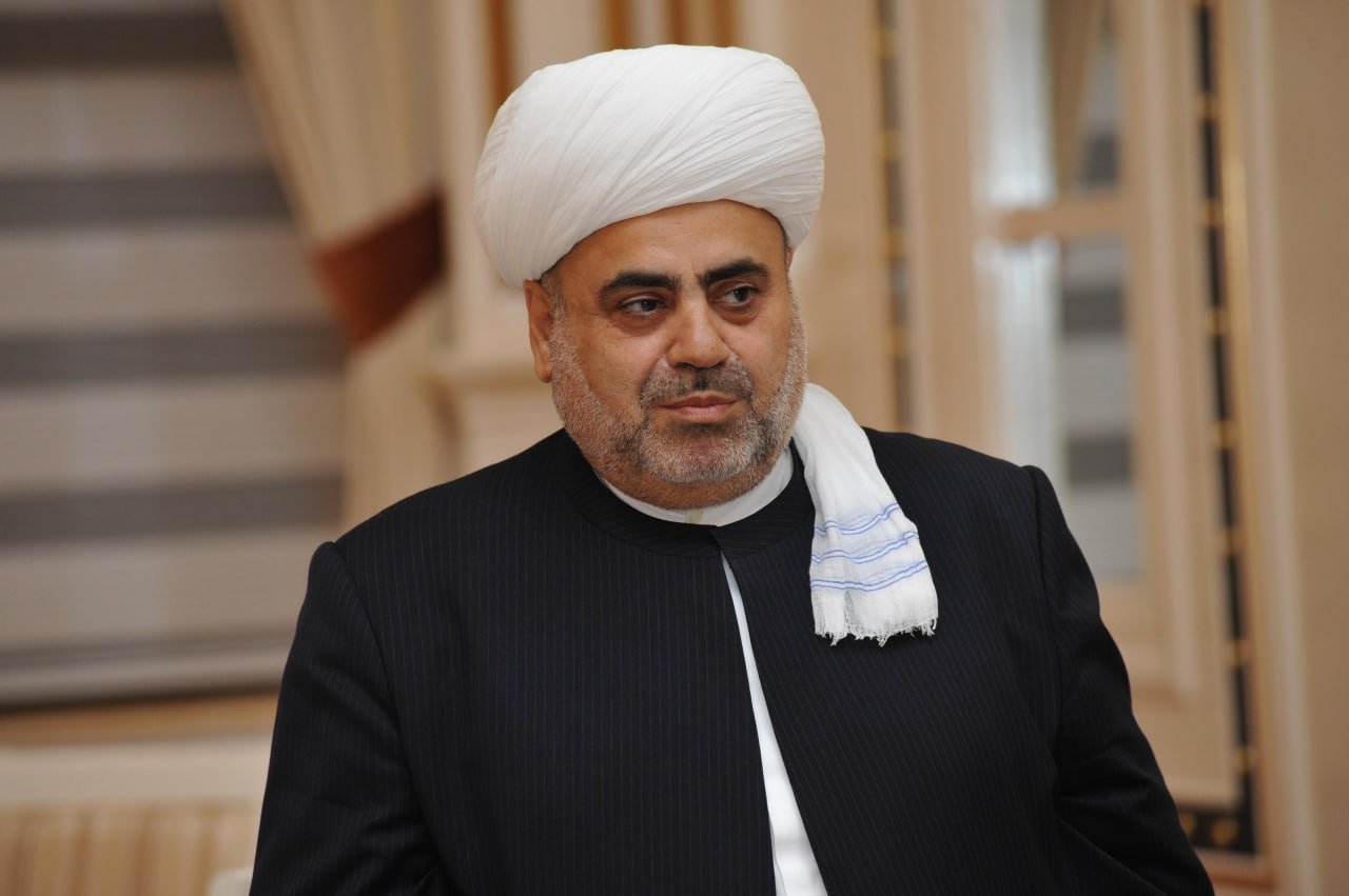 Allahşükür Paşazadə məktəblərdə vahid geyim forması ilə bağlı müzakirələrə münasibət bildirib Allahşükür Paşazadə məktəblərdə vahid geyim forması ilə bağlı müzakirələrə münasibət bildirib