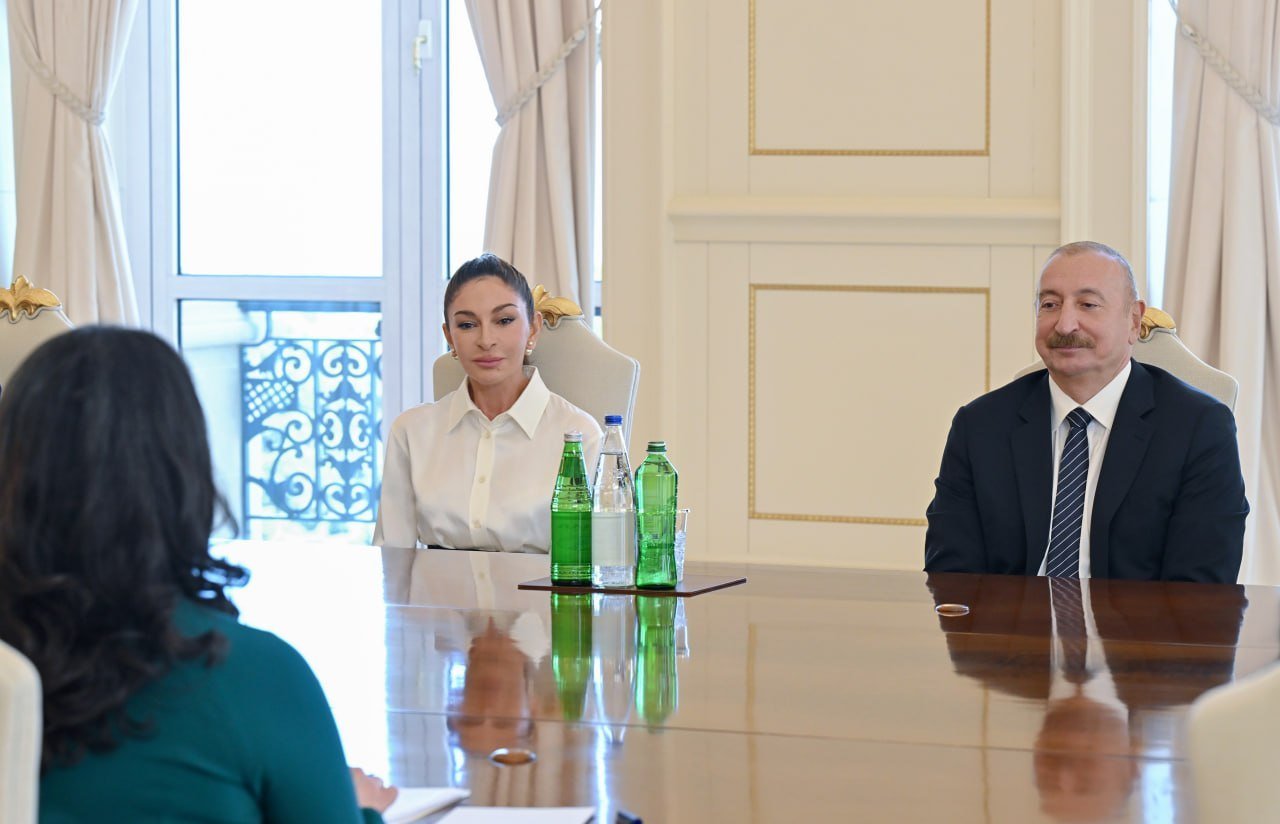 İlham Əliyev və Mehriban Əliyeva Vyetnamın vitse-prezidenti ilə görüşüblər İlham Əliyev və Mehriban Əliyeva Vyetnamın vitse-prezidenti ilə görüşüblər