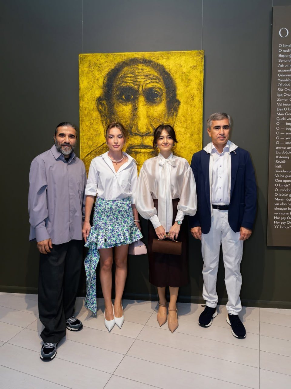 Alyona Əliyevadan Anar Hüseynzadənin sərgisindən paylaşım Alyona Əliyevadan Anar Hüseynzadənin sərgisindən paylaşım